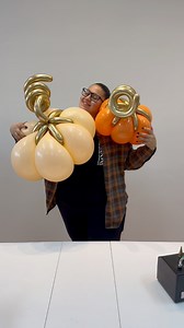 272K views · 4.7K reactions | Stay to watch a Full tutorial on this super cute balloon pumpkin! #Holidaydecor #fall #holidays #balloon tutorial | Delloons | Facebook