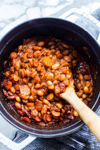 Smoky BBQ Vegetarian Baked Beans (they're vegan too!)