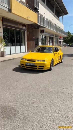 Pour la vidéo inédite du matin, revoici l Opel Calibra V6 avec le kit Rieger Catano vuea Brignais 😜