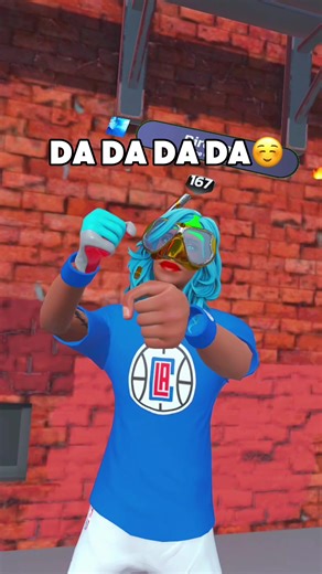 Join the Da Da Da Da Dance Trend in Gym Class VR!