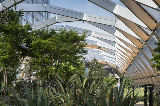 Video: building Foster   Partners' Crossrail Place roof garden