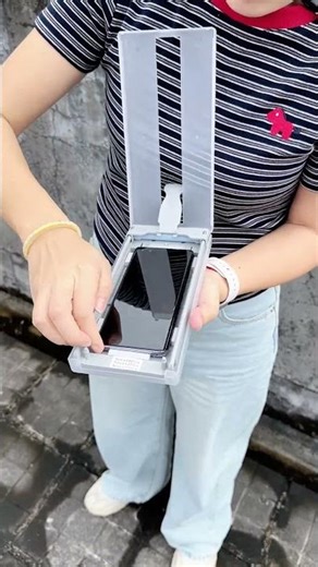 Have you ever used a tempered glass screen protector like this? Three simple steps to