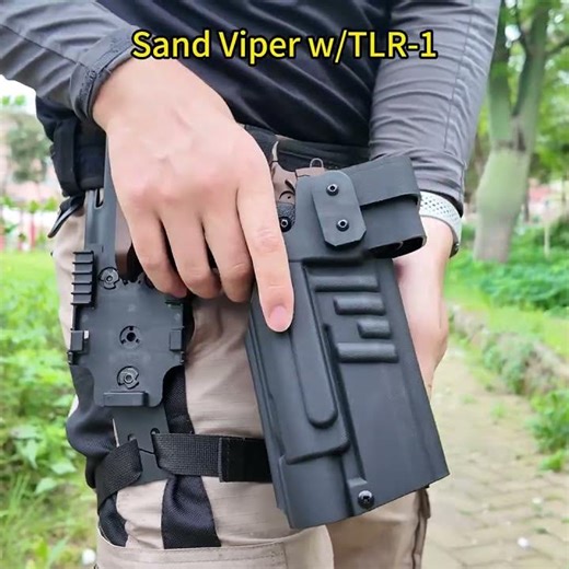 TTI Sand Viper Light-Bearing Kydex Holster | Streamlight TLR-1 Compatible