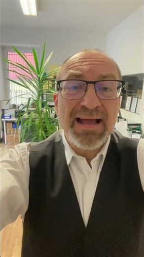 Quantum physics - or how particles keep getting smaller #new #shorts