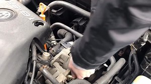 Замена генератора Volkswagen: Часть 2