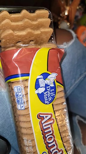 Remembering Almond Windmill Cookies: A Cookie Review