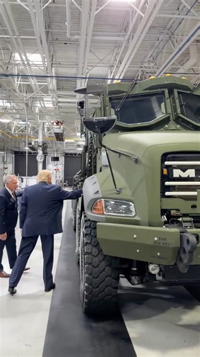 President Trump is receiving a personal tour of the Mac Trucks factory in Lehigh Valley, PA 🇺🇸