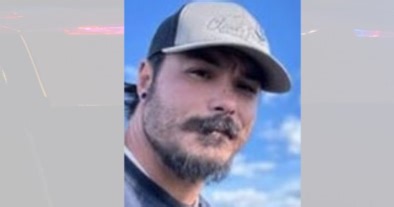 Man accused of killing daughters still on the run