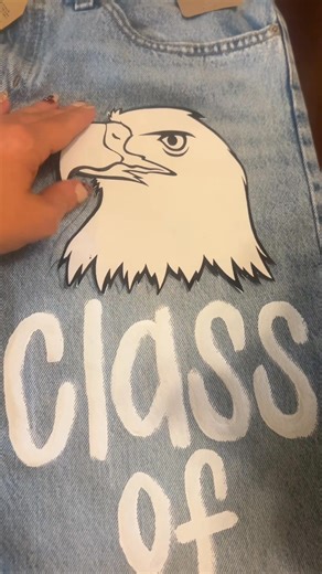 If you want some painted jeans, let me know 💕 | Lauren Elizabeth