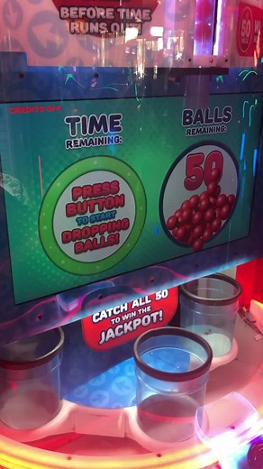 Quik drop jackpot at the arcade! #no #hack #just #skill #arcade #jackpot #fyp #viral #games #gaming #quikdrop #droptheballsinthebucket #fiftyballs