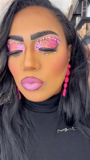 Pink leopard Eyeshadow