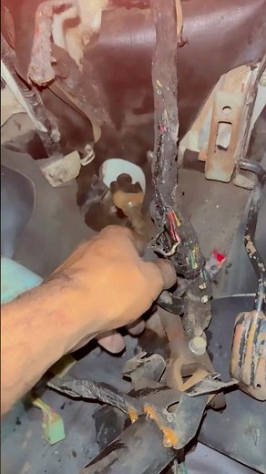 Car Wiring Fire! Suzuki Mehran Wiring Burn Issue Explained #automobile #mechanic #shorts