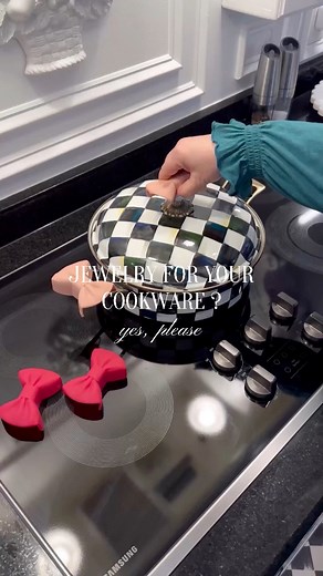 14K views · 99 reactions | Whimsy meets function in the kitchen! These bow-shaped grips aren’t just adorable—they’re heat-resistant and super handy for hot pots and pans. It’s like giving your cookware a little jewelry moment. ✨ Pretty and practical? Yes, please. Earns commission #AmazonFinds#WhimsicalHome#KitchenEssentials#AddToCartVibes#HomeHack #amazonhome #amazoninfluencerprogram | Haverstraw Hill | Facebook