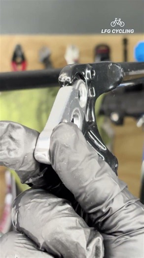 How To Install A Derailleur Hanger 🔧