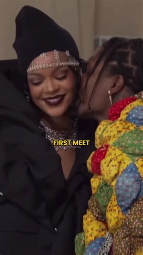 How A$AP Rocky and Rihanna met👇 A$AP Rocky and Rihanna first crossed paths in the early 2010s through music. Their initial collaboration came in 2011, when Rocky appeared on the remix of Rihanna’s song “Cockiness (Love It).” The chemistry between them was noticeable, but at the time their relationship was purely professional. In 2012, their connection grew stronger when A$AP Rocky joined Rihanna on her Diamonds World Tour as an opening act. Traveling together and spending time behind the scenes