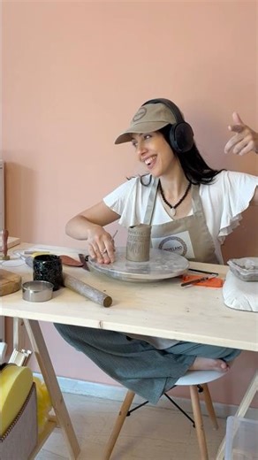 Στο μικρό μου εργαστήριο κεραμικής.Τι θα θέλατε να δείτε να φτιάχνω περισσότερο;#potterylife
