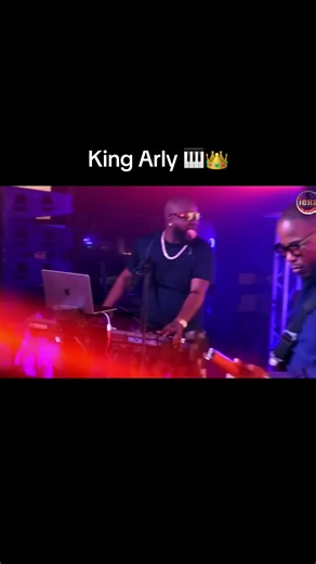 Nu Look - Live ViralHitKonpa, toujours là pour vous faire découvrir des performances que vous ne verrez nulle part ailleurs ! #nulook #kompa #haitiantiktok #konpa