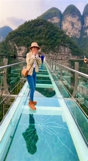Tourists Freak Out Over Realistic Glass Bridge Crack Effect😱😂 #glassbridge #china #viral #funny #usa