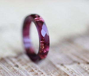 Ruby Red Color Resin Ring, Purple Ring, Faceted Stacking Band Ring With Copper Flakes, Handmade Resin Jewelry Gift - Etsy UK