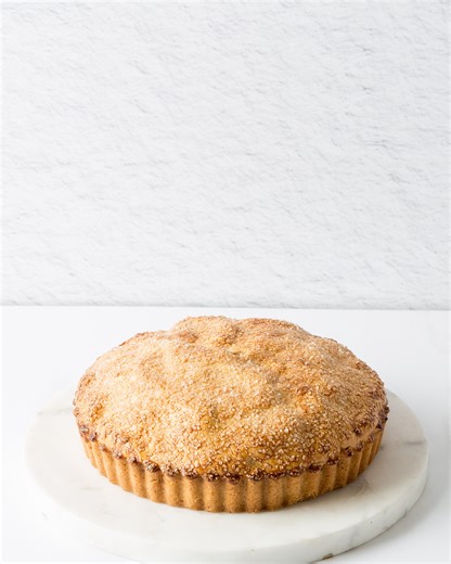 Labonel Fine Baking | Apples that still taste like fruit, butter that holds the crumble together, and a base that feels like the edges of a well-baked pie. When... | Instagram