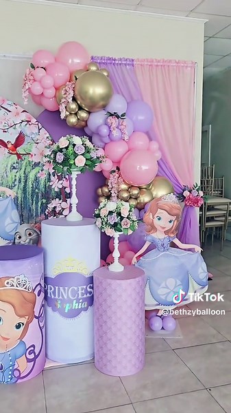 Creative Balloon Decorations for Princess Parties
