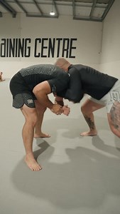 Anaconda set up from Guillotine defence. Basic and still high percentage even with modern Jiu Jitsu. Theres plenty of grip options as the sport has developed but here’s the traditional style anaconda. 🏠 @basetrainingcentre 🥋 @beatdown155 #jiujitsu #grappling #choke #sport #bjj | Damien Brown