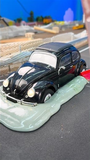 Old and new car, which is better? 🚗👨🏽‍🦳