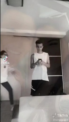 Una (@unina_rezerrva)’s videos with original sound - 💛
