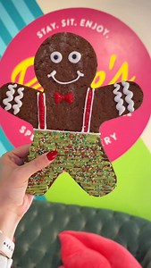 🍪 Get your holiday cheer on with @paigesbakehouse gingerbread man kits! Decorate, sprinkle, and frost your way to sweet memories. 😋Perfect for family fun, gifting, or just treating yourself. Who knew holiday spirit could taste this good? 🤤✨ | Go Round Rock