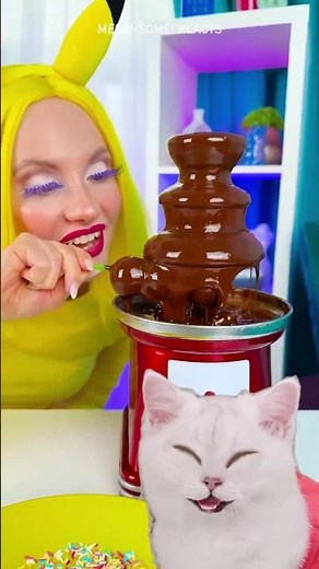 Delicious Delight! 😻 Melting Chocolate Fountain with Jelly Eyes Surprise! 🍫👀 #reaction