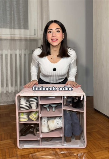 Mille scarpe e non sai più dove metterle? Risparmia spazio con l’Organizer di Periea! 💖 Pieghevole, compatto, adattabile ad ogni tipo di calzatura. Scoprilo sul #TikTokshop #qvcitalia 🤍
