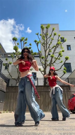 @yuii_dan | 🚥 抖音: 幼儿园大班班长🙃 #whatitis #dance #reels #fyp | Instagram