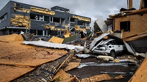 "C'était le chaos": en Suisse, La Chaux-de-Fonds sous le choc après le passage d'une violente tempête