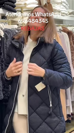 Última unidad talla 40 , contorno pecho 105 , valía 169€ ahora a 98€ #valencia #modafemenina #parati #chaquetamujer #modamujer #valenciacalidad | Trazos Moda Mujer