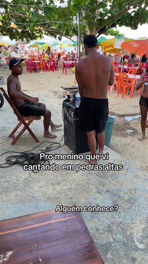 Menino Cantando em Pedras Altas