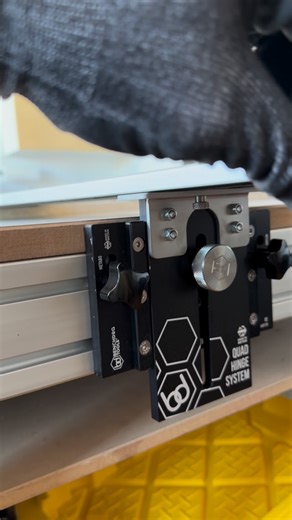 MUN on Instagram: "With a custom MFT workbench and @benchdogs_uk fence and hinge #workshop #workbench #diy #festooltools"