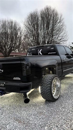 Exploring the Black Duramax Engine in Tennessee