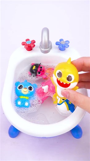 Pinkfong Baby Shark Swimming Bubble Maker Miniature Unboxing & Review | ASMR Video