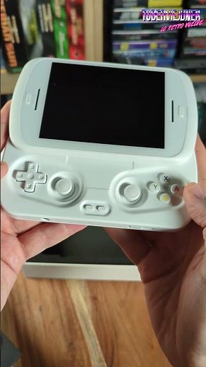 They created a new PSP GO in 2025 - RG SLIDE