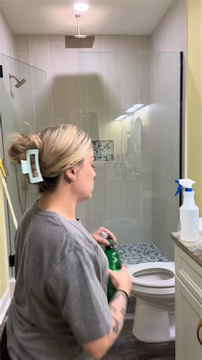 At Sarah’s Cleaning Services we believe in working smarter not harder 🧠 🫧 #SarahsCleaningServices #cleantok #sarahscleaningservices #cleaning | Sarah’s Cleaning Services