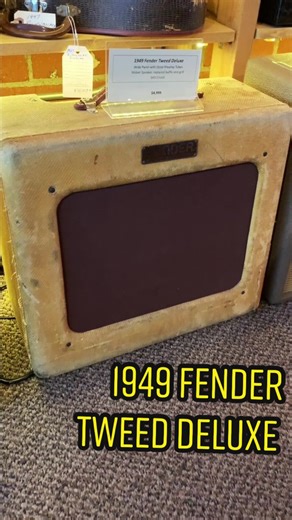 If only this amp could talk… surely this 1949 Fender Tweed Deluxe has some stories to tell! 🟡 #fender #fenderamp #fenderamps #vintageamp #vintageamps #vintageguitars #vintageguitar #guitarcollection