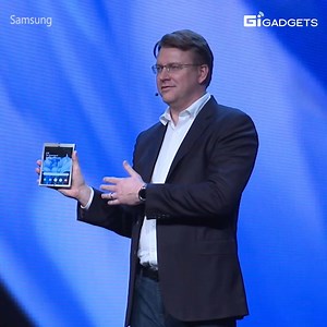 60K views · 873 reactions | Samsung's new foldable phone is AMAZING....