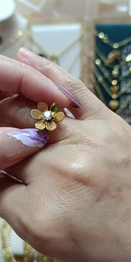 Join our LIVE and get exclusive promotions!