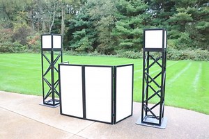 Build a Custom DIY DJ Booth | Moxitec