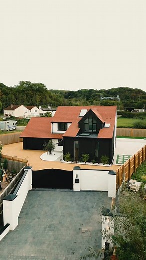 A striking contemporary 4-bed home designed to maximise the potential of the plot. From reworking the plans to managing every stage of construction — we delivered a bold, elevated design with clean architectural lines, expansive glazing and a seamless connection between the home and landscaped outdoor space. | Missiato Design & Build | Facebook
