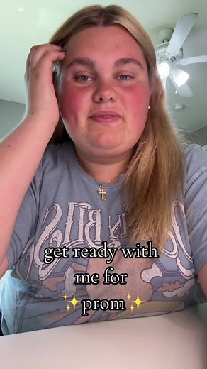 get ready with me for prom #grwm #getready #getreadywithme #makeup #prom #seniorprom #fyp #foryou #foryoupage