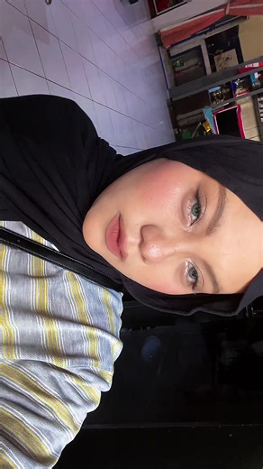 Flawless Two Way Cake Makeup Techniques for Baddies