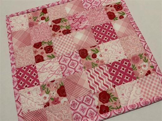 Valentines Day Quilted Table Topper, Valentines Day Decor, Valentine Mini Quilt, Floral Quilted Candle Mat, 12 1/4" X 12 1/4" - Etsy