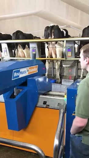 BouMatic Robotics - SR2 Spraying Robot