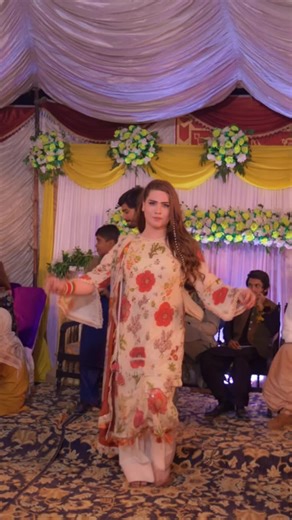 Paisa Di Ho Gai Dunia Pojari Pari Paro Dance Program Repost Video #Dance #Bollywood #Shadi_Program #Mujra #Mhr_Iftikhar_Bati